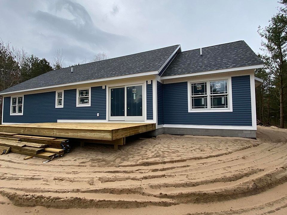 2nd image of 1726 W River Rd