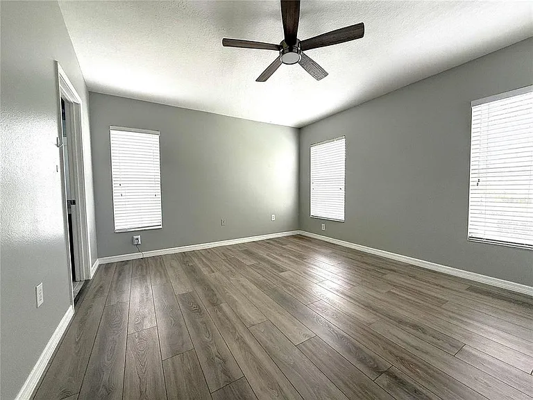 31203 Flannery Ct — Photo 17