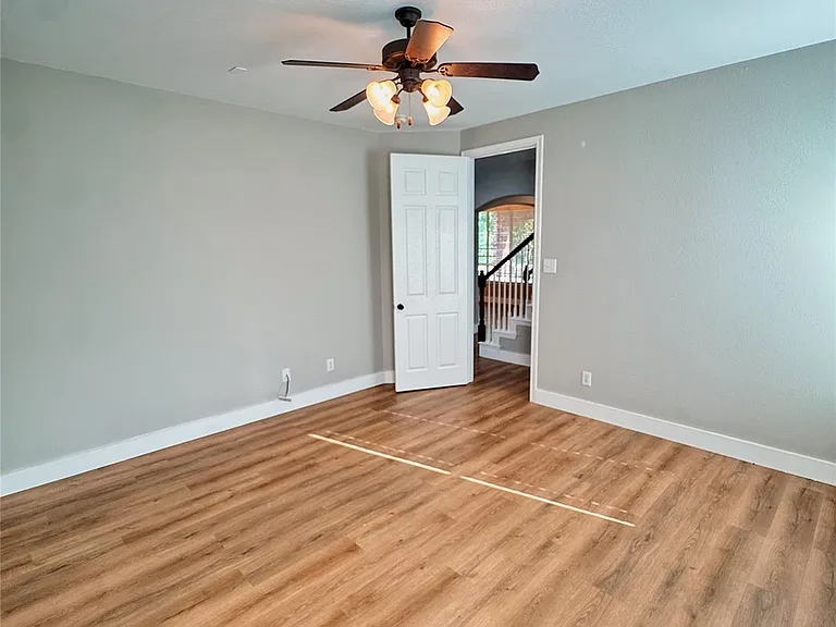 1008 Caudle Ln — Photo 9