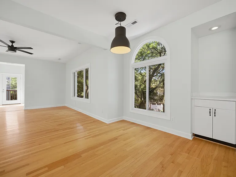 3848 Surry Rd — Photo 11