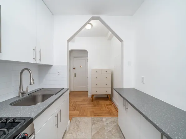 360 Cabrini Boulevard image 7 of 14