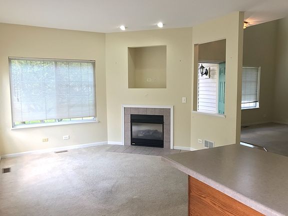 3rd image of 207 Southwicke Dr