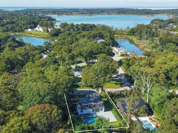 20 Knoll Rd, Southampton, NY 11968