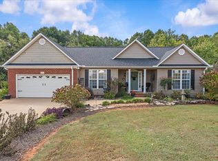 236 Summer Lady Ln, Boiling Springs, SC 29316