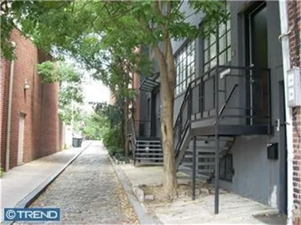 109-13 N Orianna St #1, Philadelphia, PA 19106