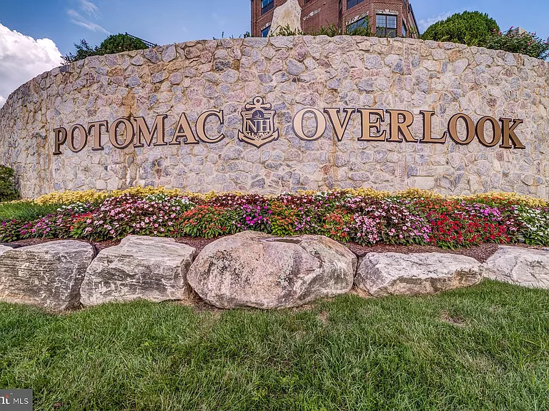 510 Overlook Park Dr #32 — Photo 72