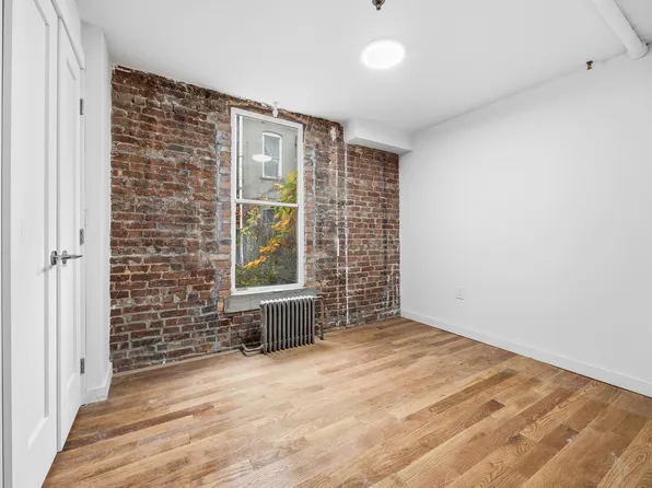 215 Schaefer Street image 17 of 18