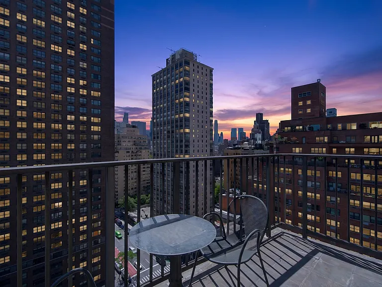 203 E 72nd St #19C — Photo 7