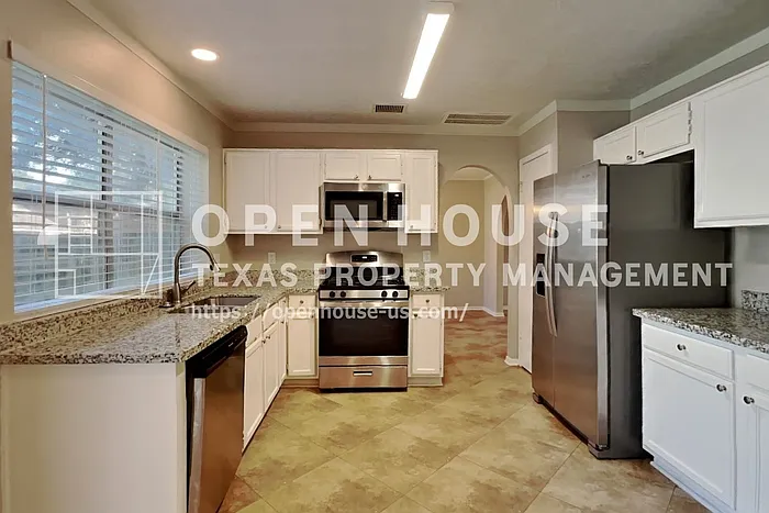 9322 Wandsworth Dr — Photo 8