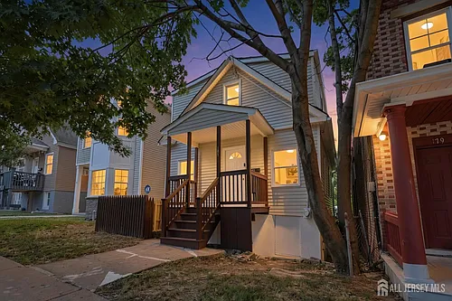 181 Hale St Photo 1
