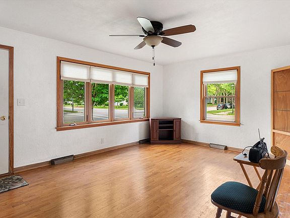 4th image of 503 S 9th St