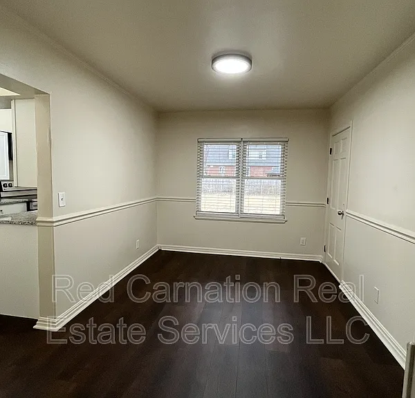 1434 Antoinette Ave — Photo 9