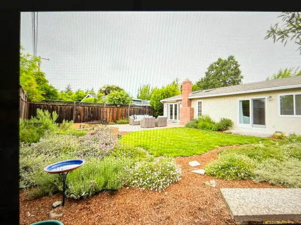 646 Lola Ln, Mountain View, CA 94040