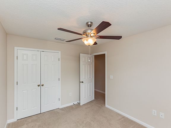 5th image of 899 Black Cherry Dr S
