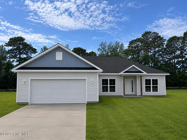 300 Eastwood Drive, Wallace, NC 28466