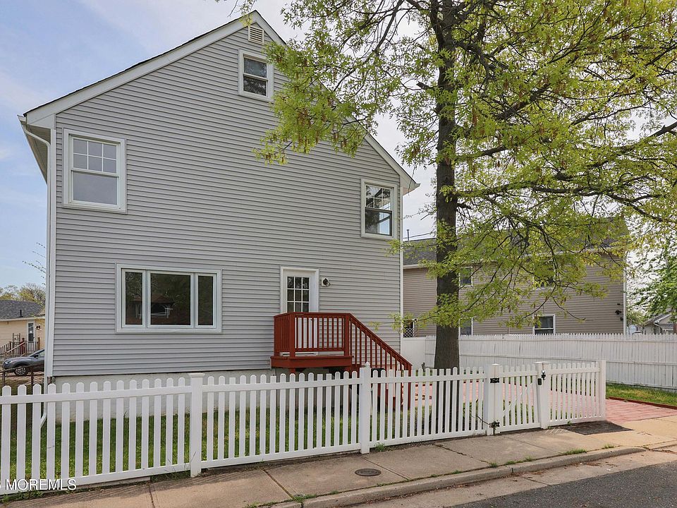 1st image of 136 Raritan Avenue