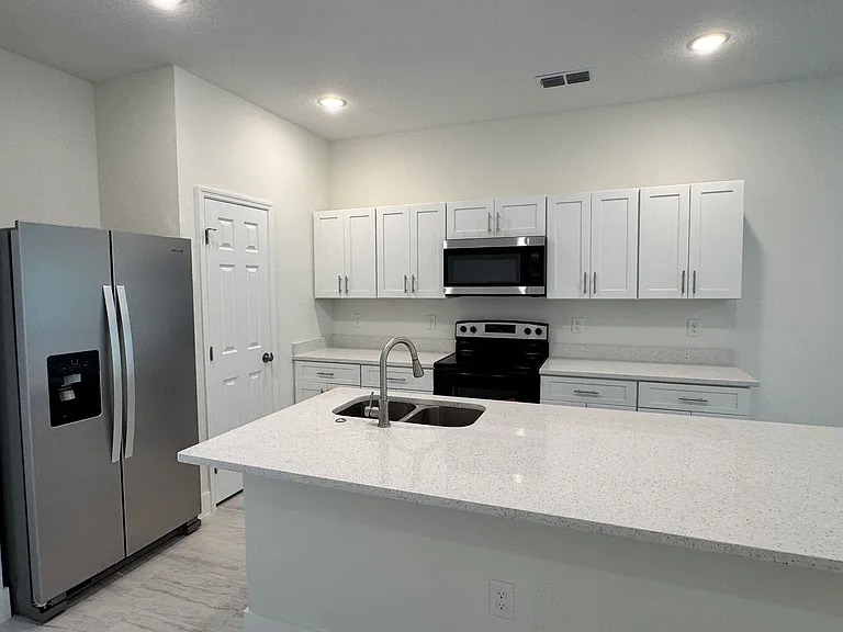 206 Quentin Ave NW #206A — Photo 2