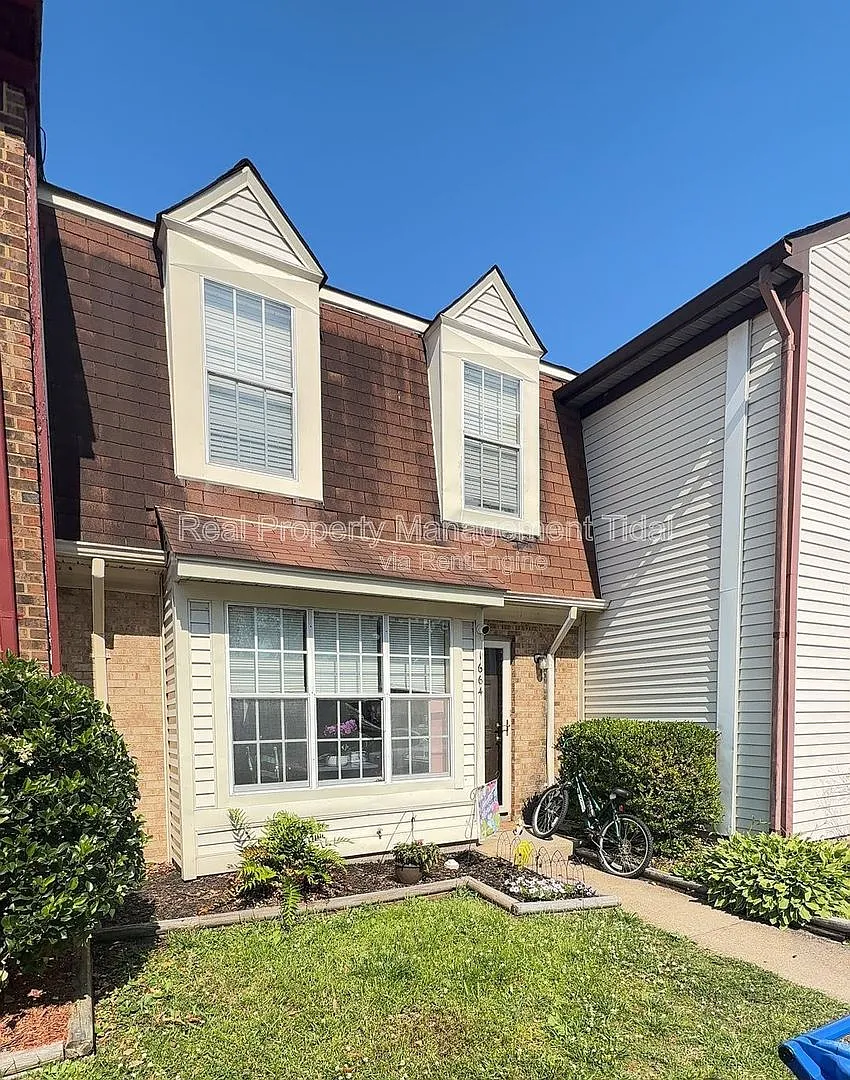 2 bed, 1.5 bath, 1147 sqft, $1,995 — Photo 1