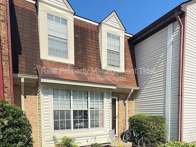1664 Jameson Dr — Photo 1