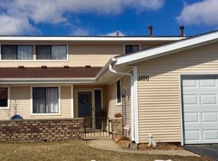 1100 Woonsocket Ct, Schaumburg, IL 60193