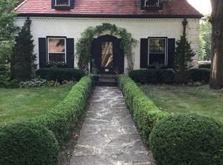 204 S President St, Wheaton, IL 60187