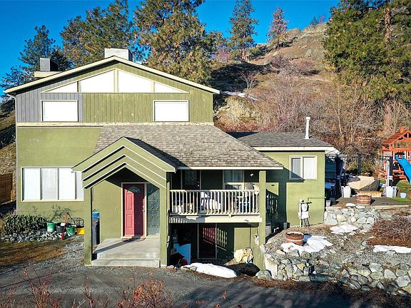 3rd image of 1427 Lynwood Cres