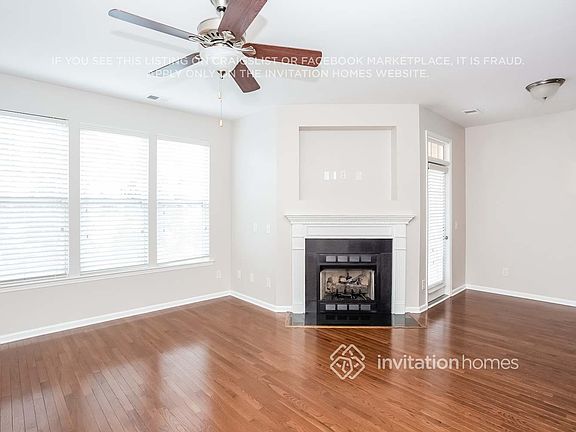 3rd image of 890 Windy Falls Dr