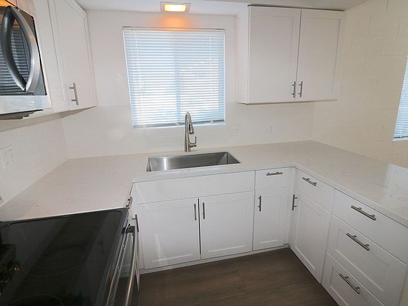 5th image of 3990 Crown Point Dr APT 1