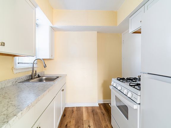 2nd image of 1824 Kentucky Ave #1824