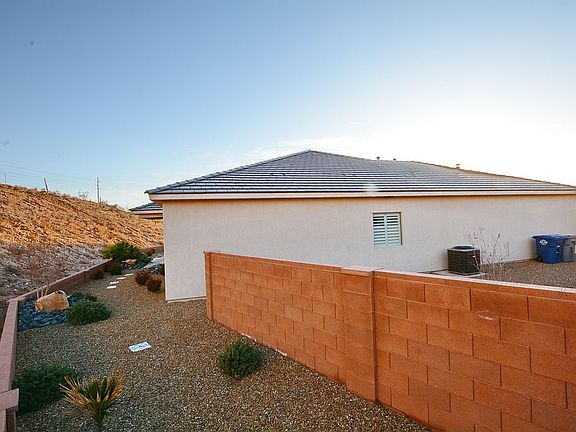 5th image of 2828 E Palm Cove Ave