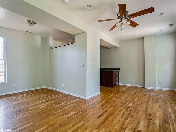 4th image of 1134 W Barry Ave #3108-3