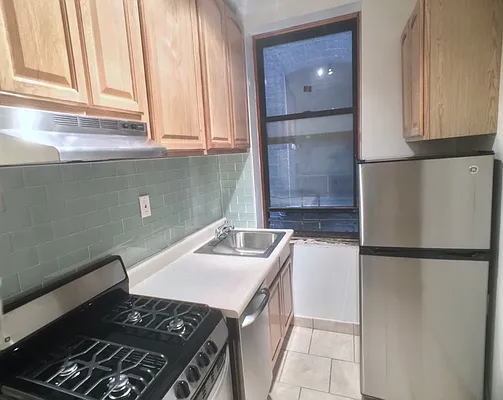 Rented by Sovereign Associates | media 2