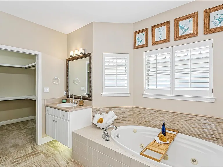 1070 Fort Pickens Rd — Photo 28