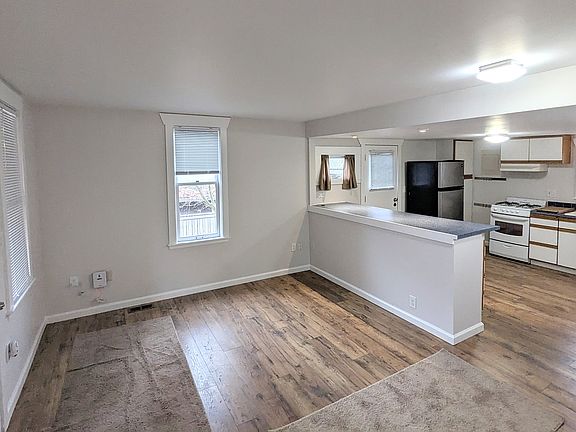 Living room left