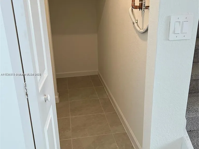 11787 SW 247th Ter — Photo 12