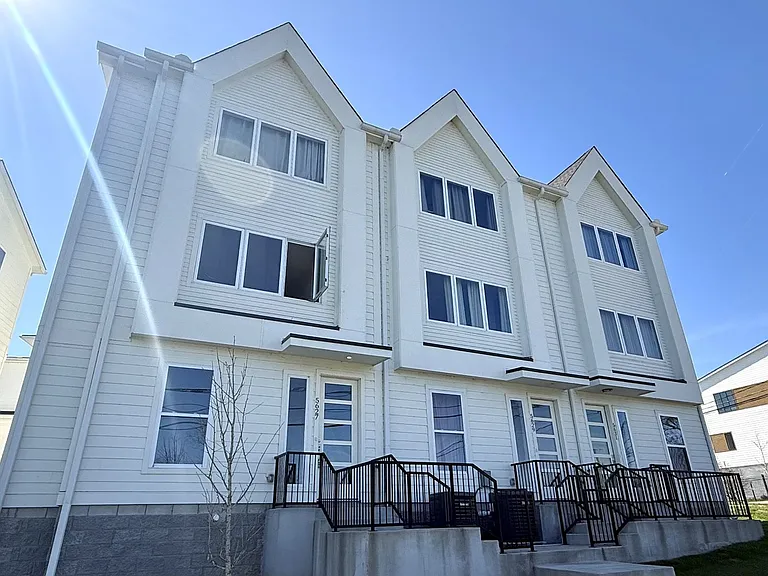 5631 Lenox Ave — Photo 2