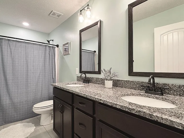 1057 Brightwood Ct — Photo 33