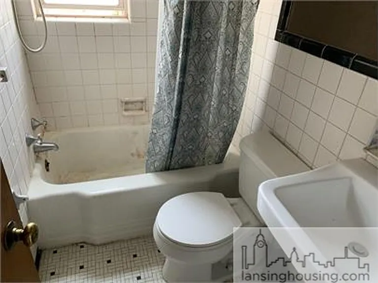 124 W South St #1 — Photo 9