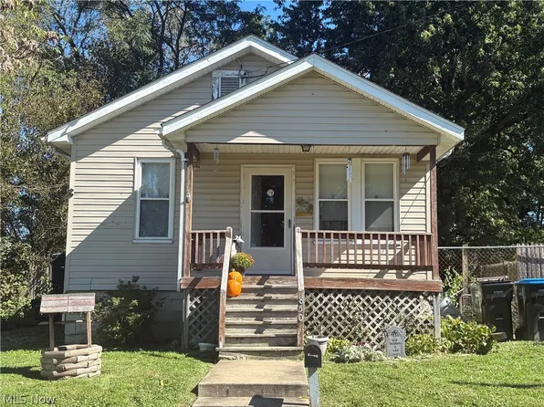 850 Cabot Dr, Zanesville, OH 43701