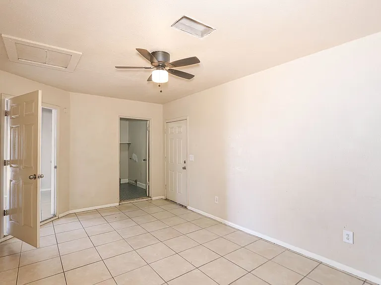 1185 E Avila Ave — Photo 10