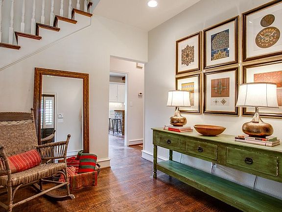 4th image of 619 W Sorita Cir