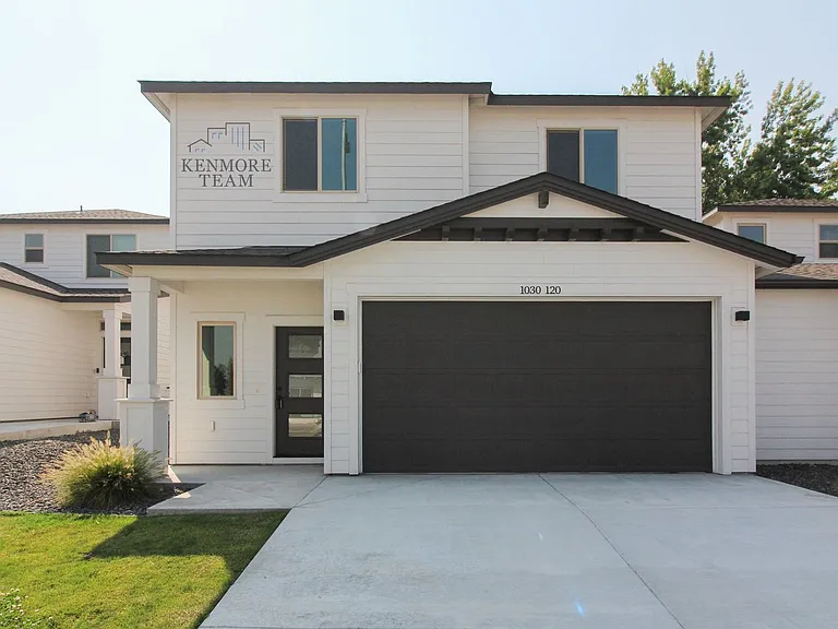 1030 S Underwood Pl #120 — Photo 1