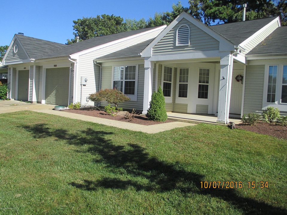 1st image of 1227 Thornbury Lane #B