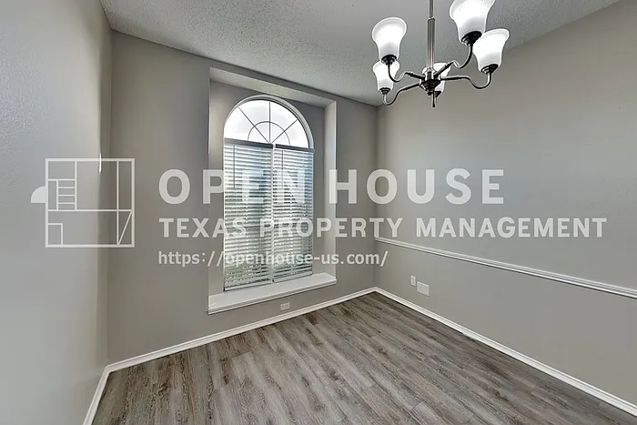 1616 Barclay Dr — Photo 6