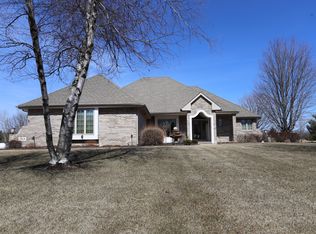 763 Ravine Ridge Dr, Colgate, WI 53017