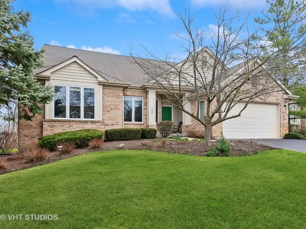 72 Brittany Dr, Oakwood Hills, IL 60013