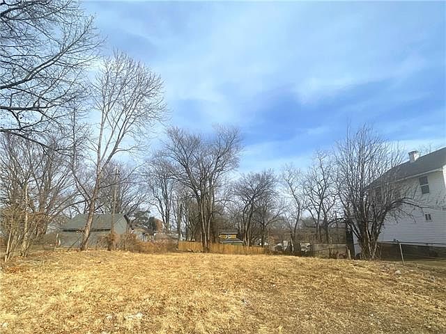 1st image of 2309 Oakley Ave