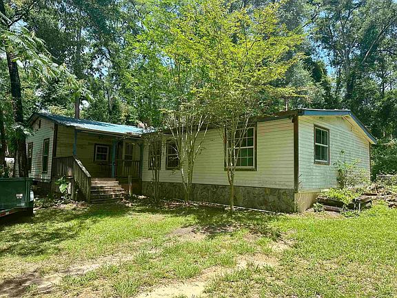 2nd image of 5887 Deer Park Cir