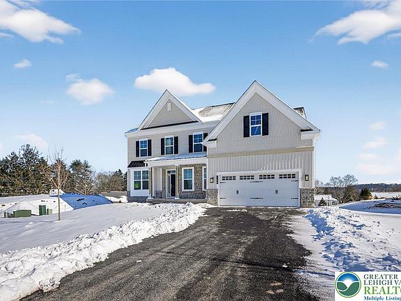 3rd image of 126 Ashford Dr Homesite 3