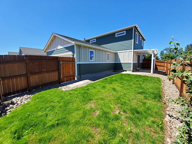 3800 Ryunkin St SE — Photo 16